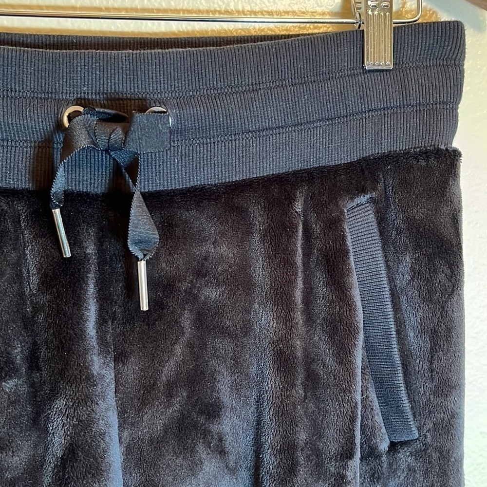 ATHLETA Double Cozy Karma Black Loungewear Jogger Sweatpants - Picture 3 of 15